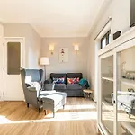 Lägenhet Bright Valadim