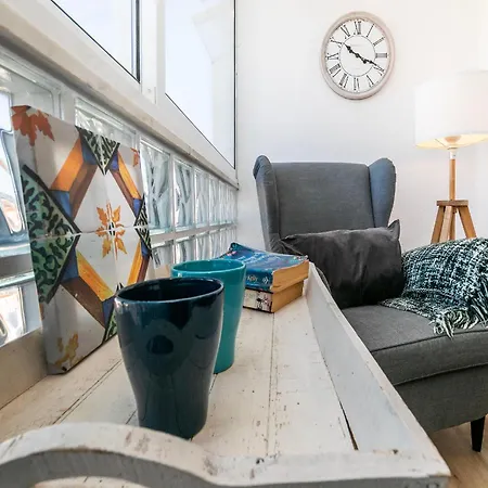 Bright Valadim Apartment *