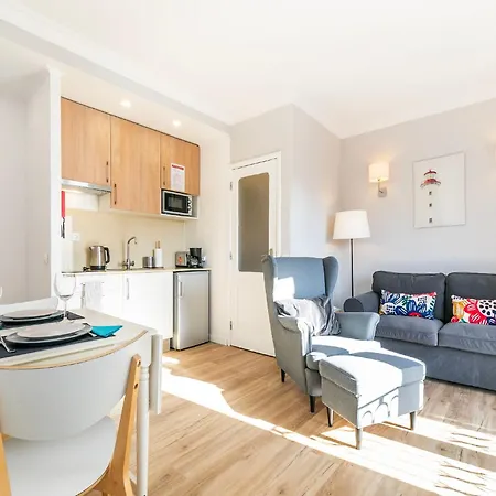 Bright Valadim Apartment *